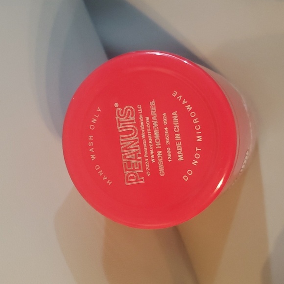 Peanuts Snoopy hugs and kisses with hearts tumbler NWT - Picture 6 of 6